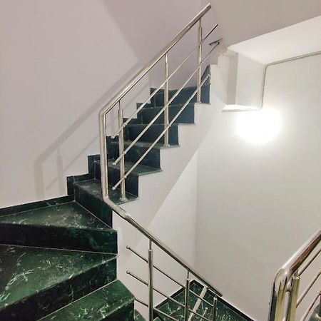 Kohinoor Guest House พาราณสี ภายนอก รูปภาพ