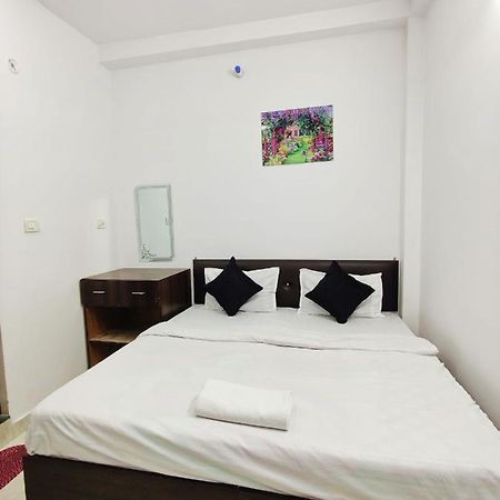 Kohinoor Guest House พาราณสี ภายนอก รูปภาพ